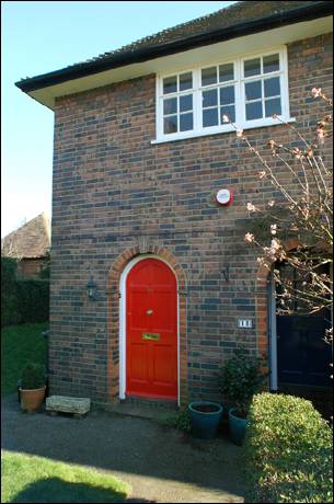 13-14 Neale Close